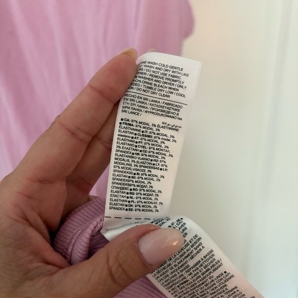 Athleta Women’s Pink Super Soft Sheer Top - Picture 5 of 6